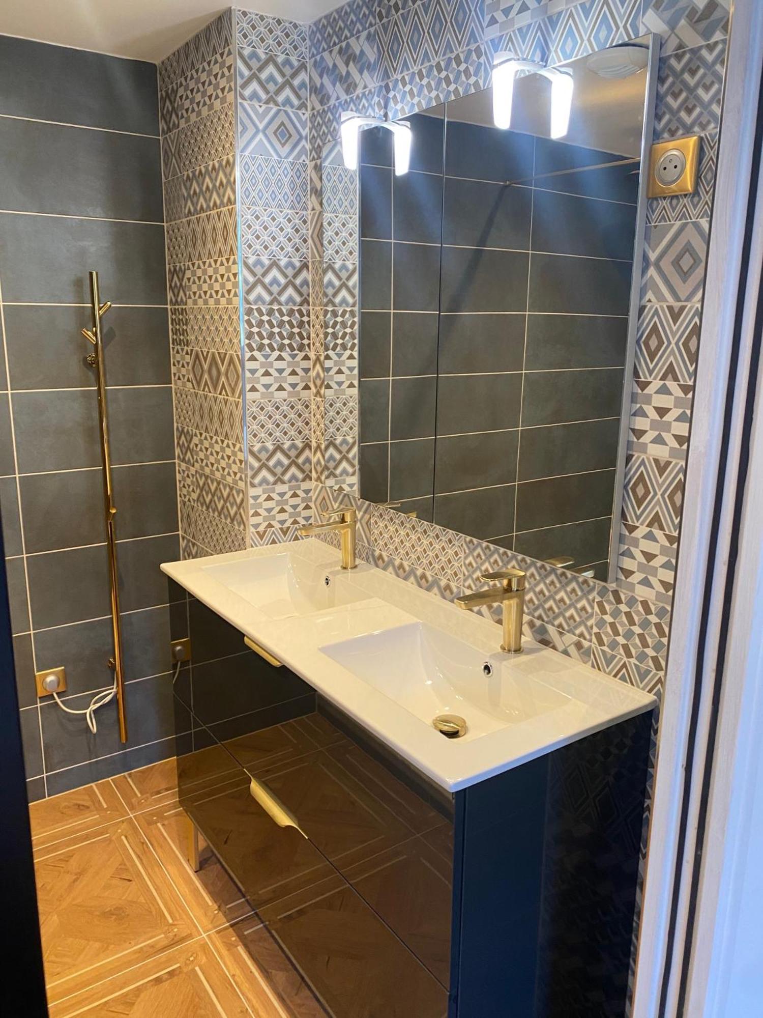 Hdg Hotel Gare De L'Isle Adam Appart'S Hotel Parmain Dış mekan fotoğraf
